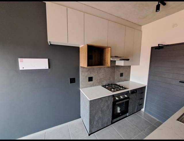 2 BEDROOM PROPERTY TO RENT IN WATERKLOOF RIDGE